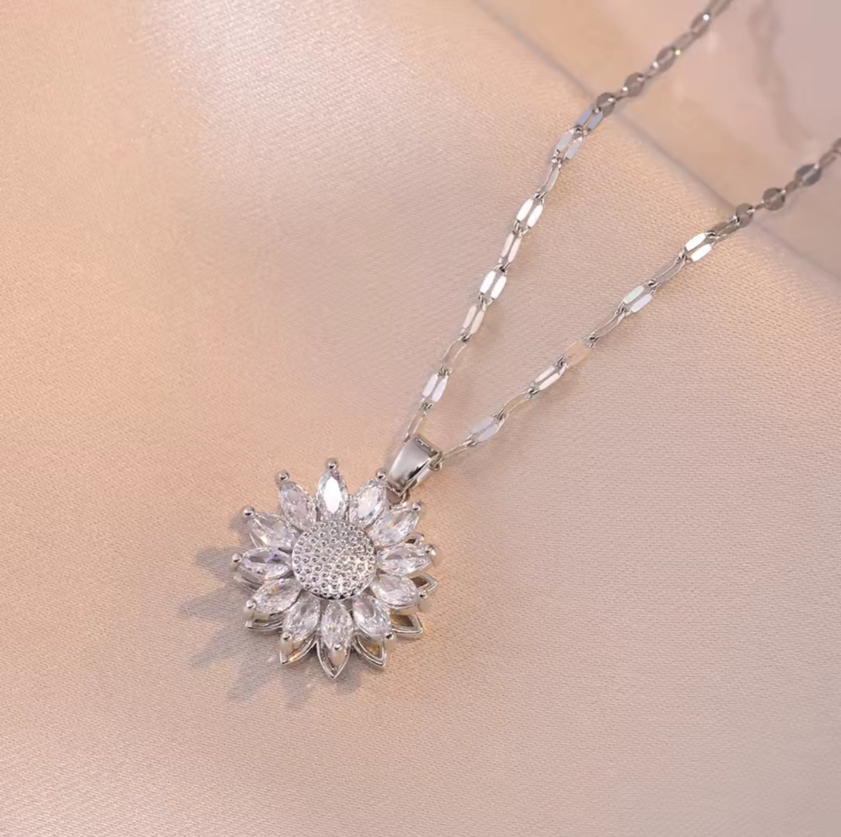 Collar giratorio Bloom