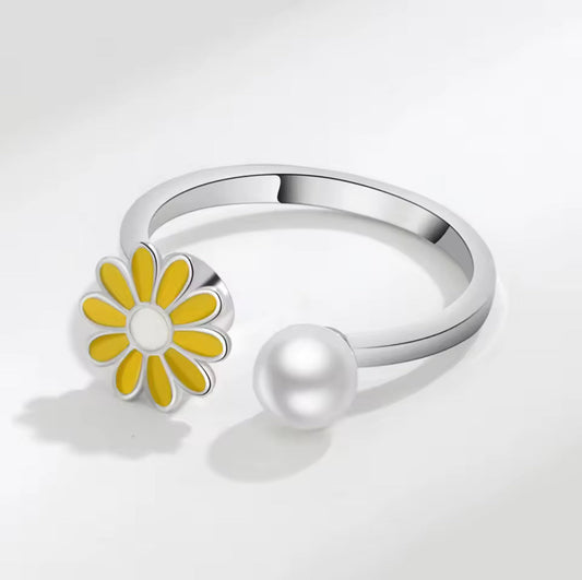 Daisy Spinner Ring