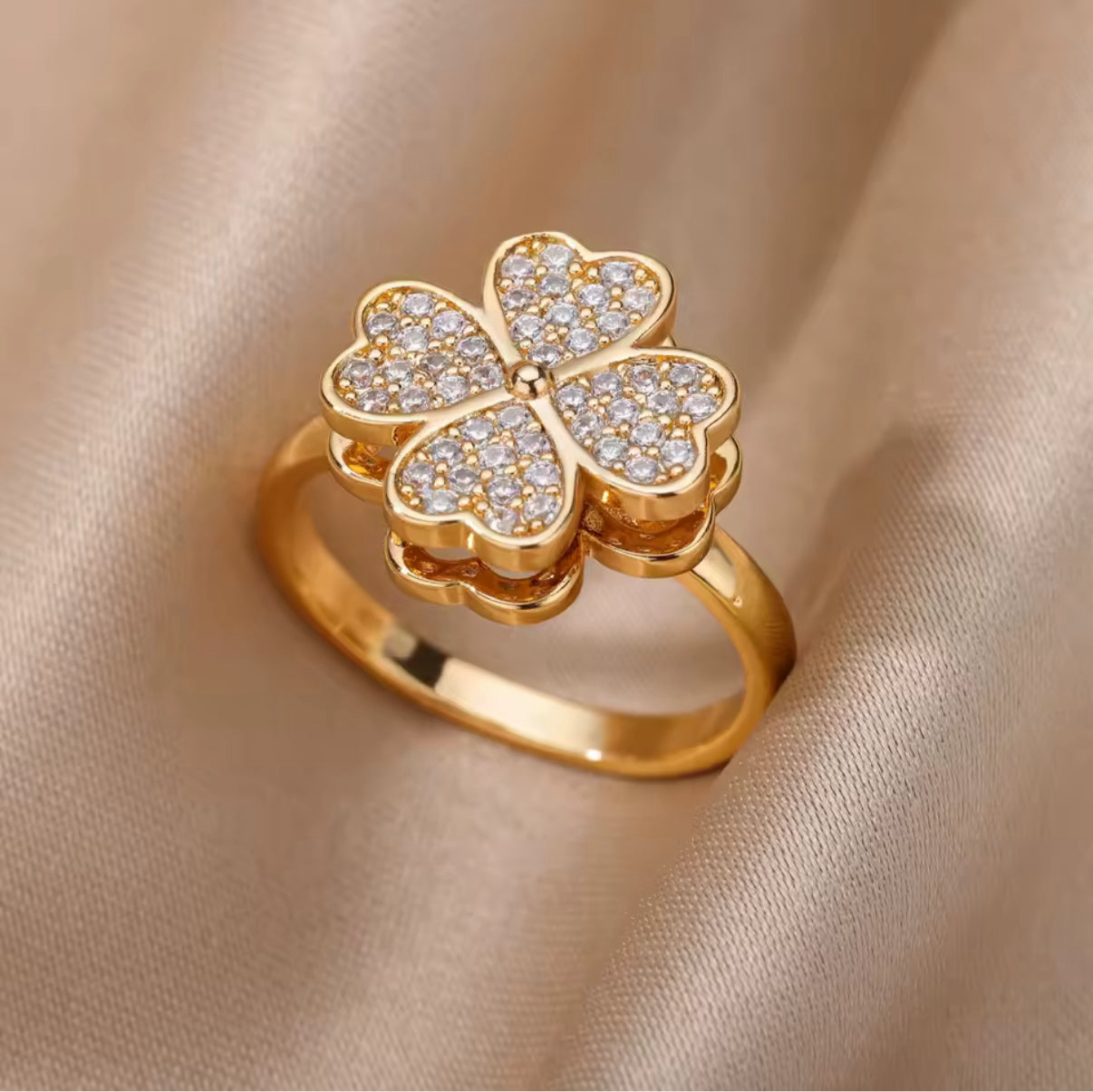 Anxiety ring clover