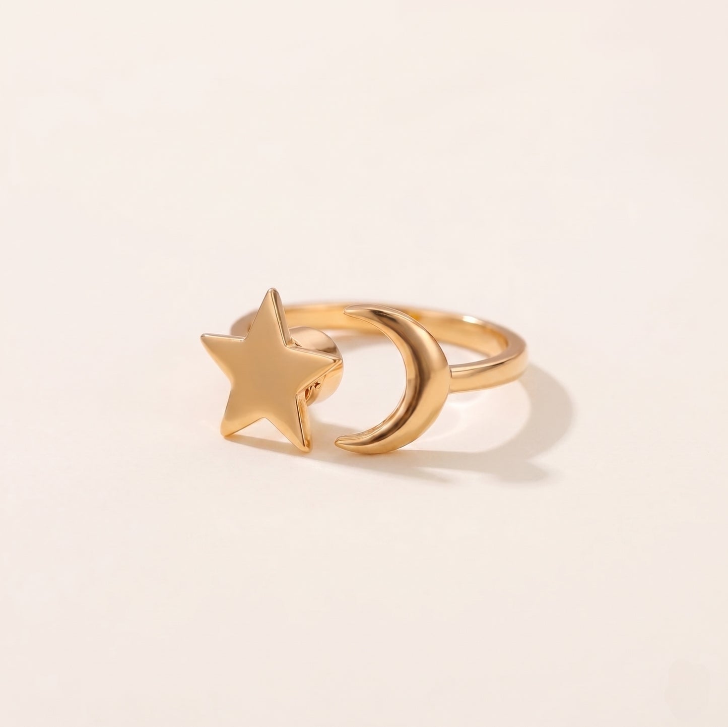 Anillo giratorio con estrellas